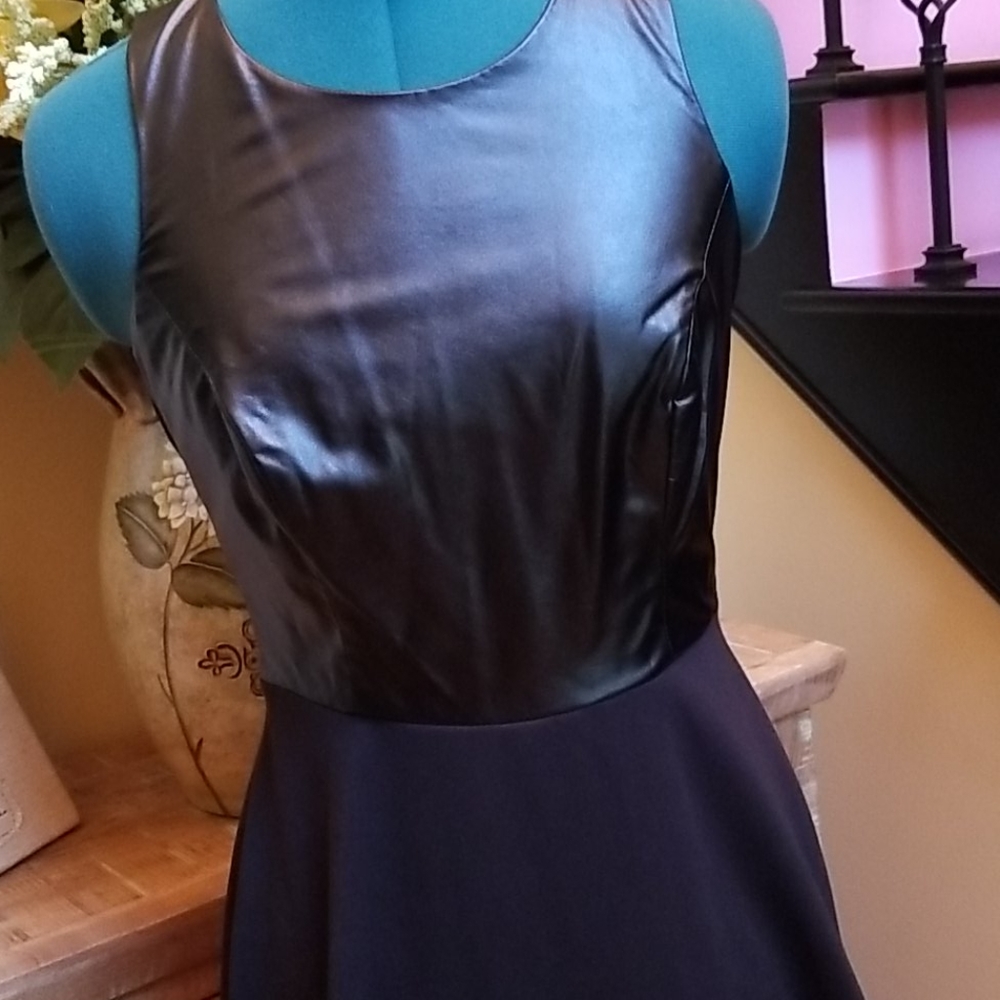 New Laundry by Shelli Segal LBD - SZ 0 - Picture 2 of 6